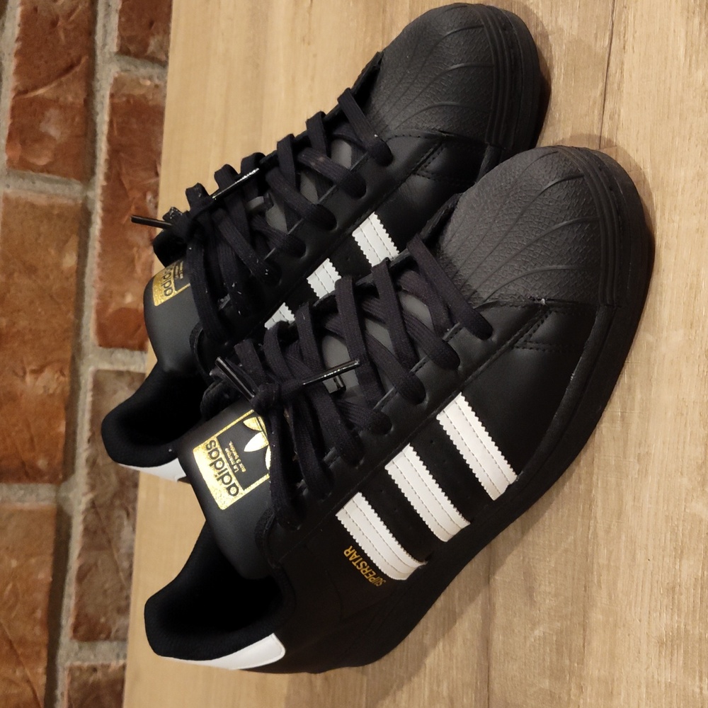 Men's Adidas superstar